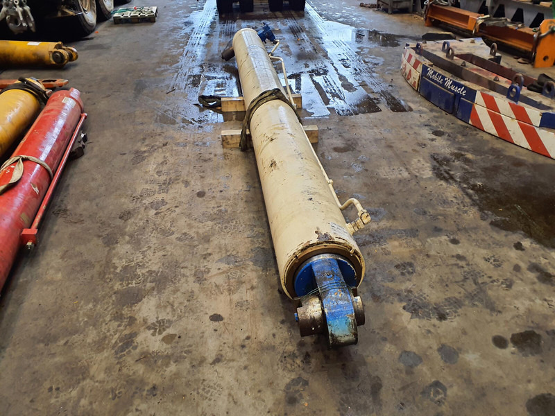 Terex HC 340 boom cylinder - Vérin hydraulique pour Grue: photos 3 Terex HC 340 boom cylinder - Vérin hydraulique pour Grue: photos 3
