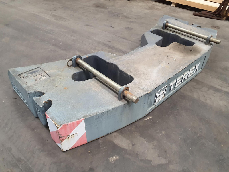 Terex Terex Demag Challenger 4200 counterweight 3.7 Ton - Contrepoids pour Engins de chantier: photos 3 Terex Terex Demag Challenger 4200 counterweight 3.7 Ton - Contrepoids pour Engins de chantier: photos 3