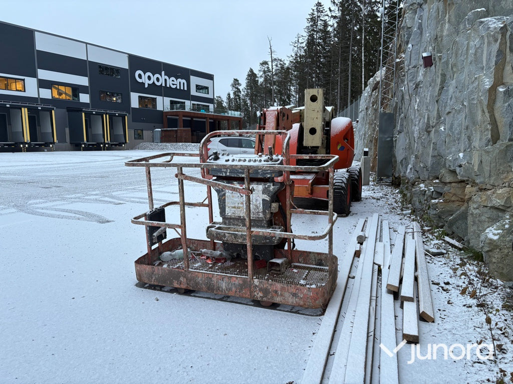 Bomlift - JLG OAJ - Nacelle articulée: photos 2 Bomlift - JLG OAJ - Nacelle articulée: photos 2