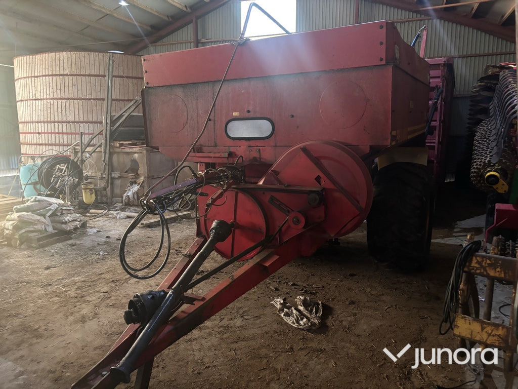 Gödningspridare - Överum Tive 6012 - Epandeur à fumier: photos 3 Gödningspridare - Överum Tive 6012 - Epandeur à fumier: photos 3