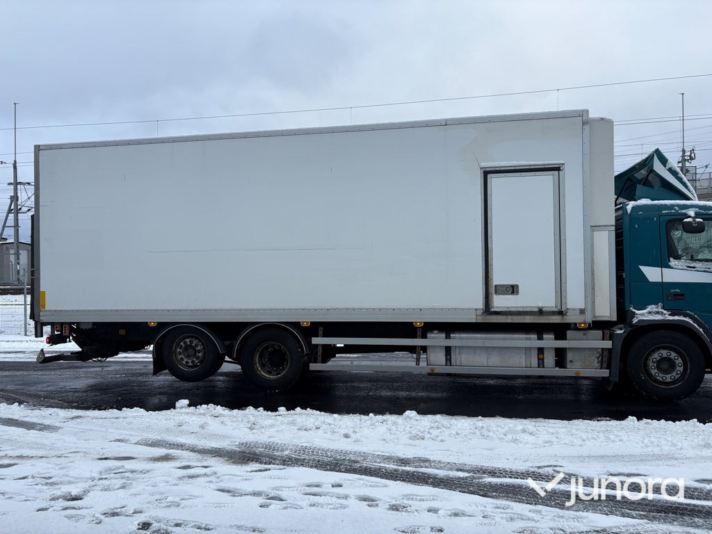 Lastbil - Volvo FM 6*2 - Camion fourgon: photos 2 Lastbil - Volvo FM 6*2 - Camion fourgon: photos 2