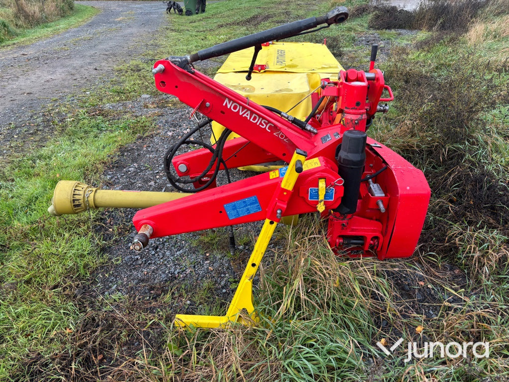 Slåttermaskin - Pöttinger, Novadisc 262 - Faucheuse: photos 2 Slåttermaskin - Pöttinger, Novadisc 262 - Faucheuse: photos 2