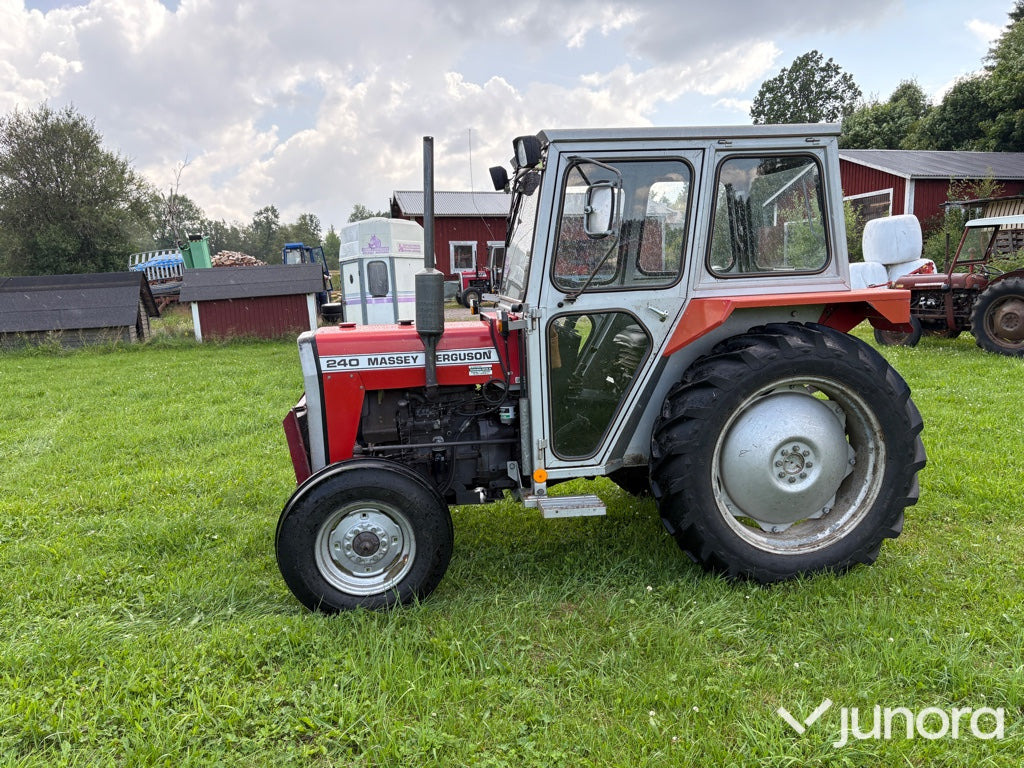 Traktor - Massey Ferguson 240 - Tracteur agricole: photos 2 Traktor - Massey Ferguson 240 - Tracteur agricole: photos 2