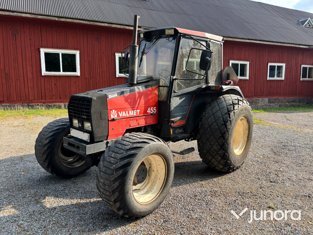 Traktor Valmet 455-4 - Tracteur agricole: photos 1 Traktor Valmet 455-4 - Tracteur agricole: photos 1