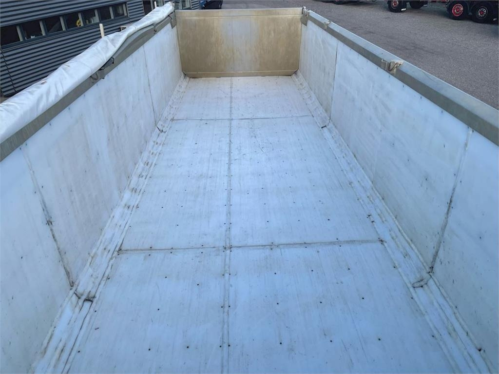 Semi-remorque benne Benalu 2-aks 24m3 alu chassis: photos 8 Semi-remorque benne Benalu 2-aks 24m3 alu chassis: photos 8