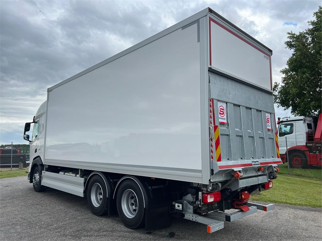 DAF XF480 FAS 6x2 - Camion fourgon: photos 5 DAF XF480 FAS 6x2 - Camion fourgon: photos 5