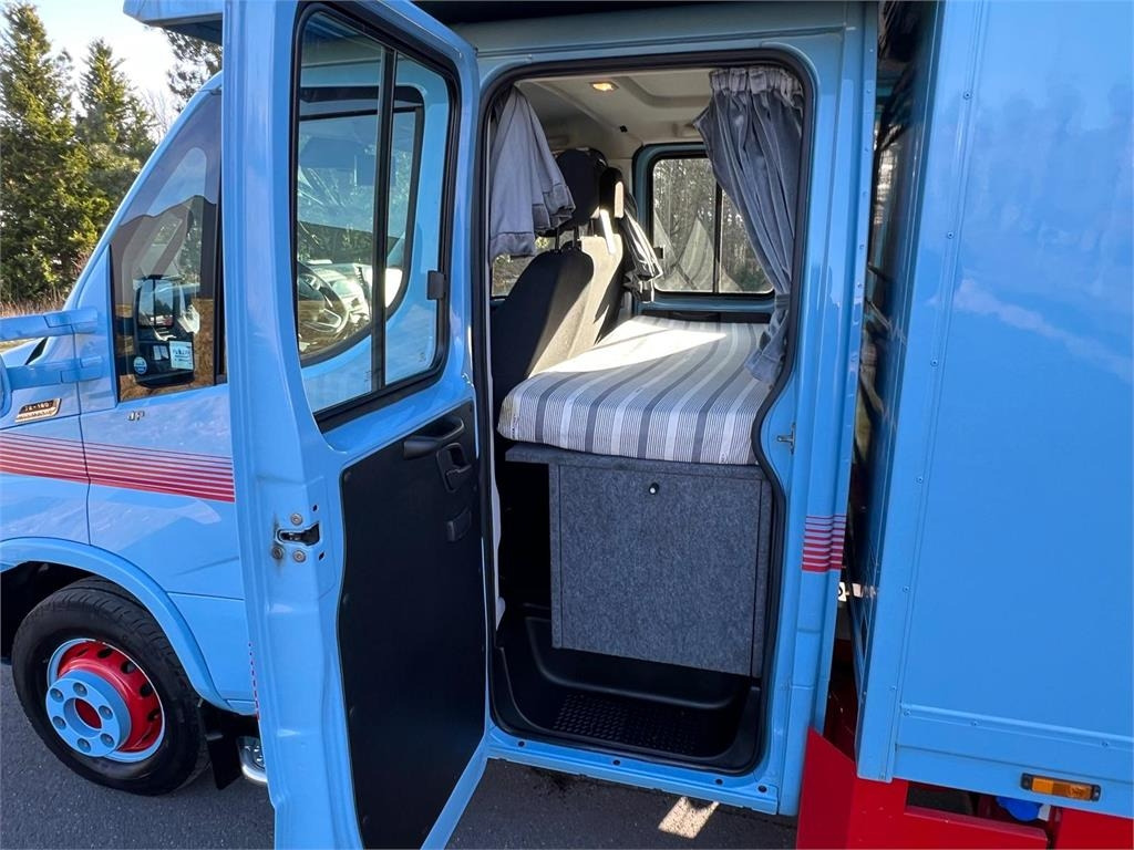 Iveco Daily 70C18 - dobbelt cab - Camion fourgon: photos 4 Iveco Daily 70C18 - dobbelt cab - Camion fourgon: photos 4