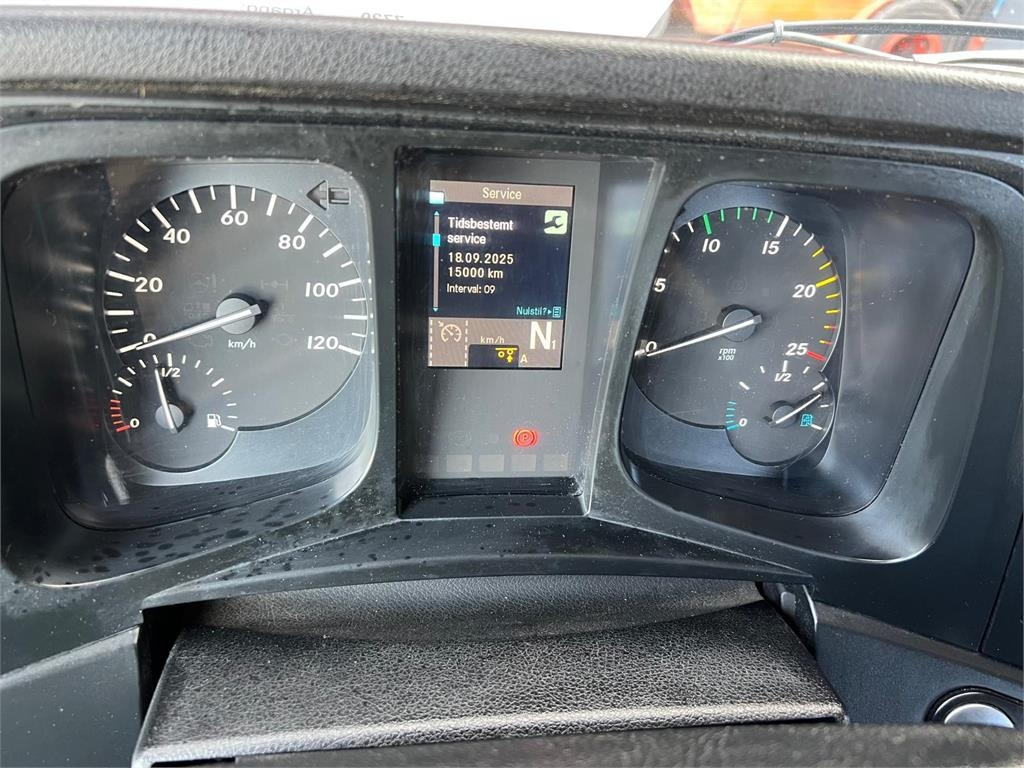 Mercedes-Benz Antos 2546 - Hiab 192 E kran - Camion multibenne: photos 5 Mercedes-Benz Antos 2546 - Hiab 192 E kran - Camion multibenne: photos 5