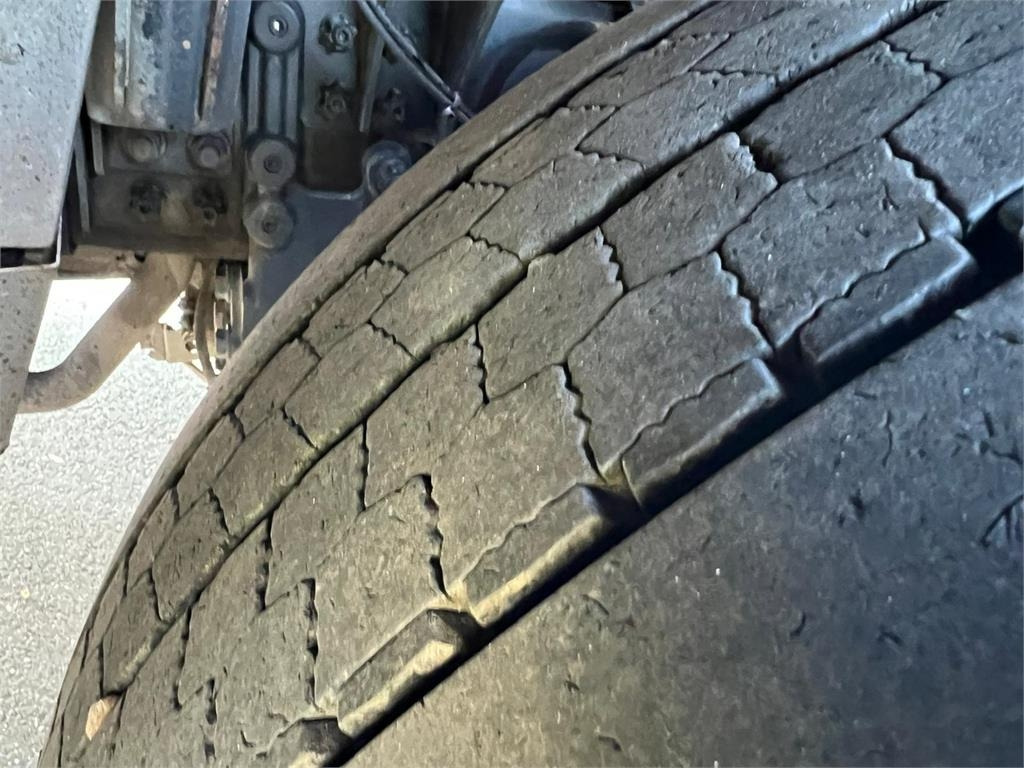 Benne à ordures ménagères Mercedes-Benz Econic 2630L ENA 4 kammer NTM: photos 19 Benne à ordures ménagères Mercedes-Benz Econic 2630L ENA 4 kammer NTM: photos 19