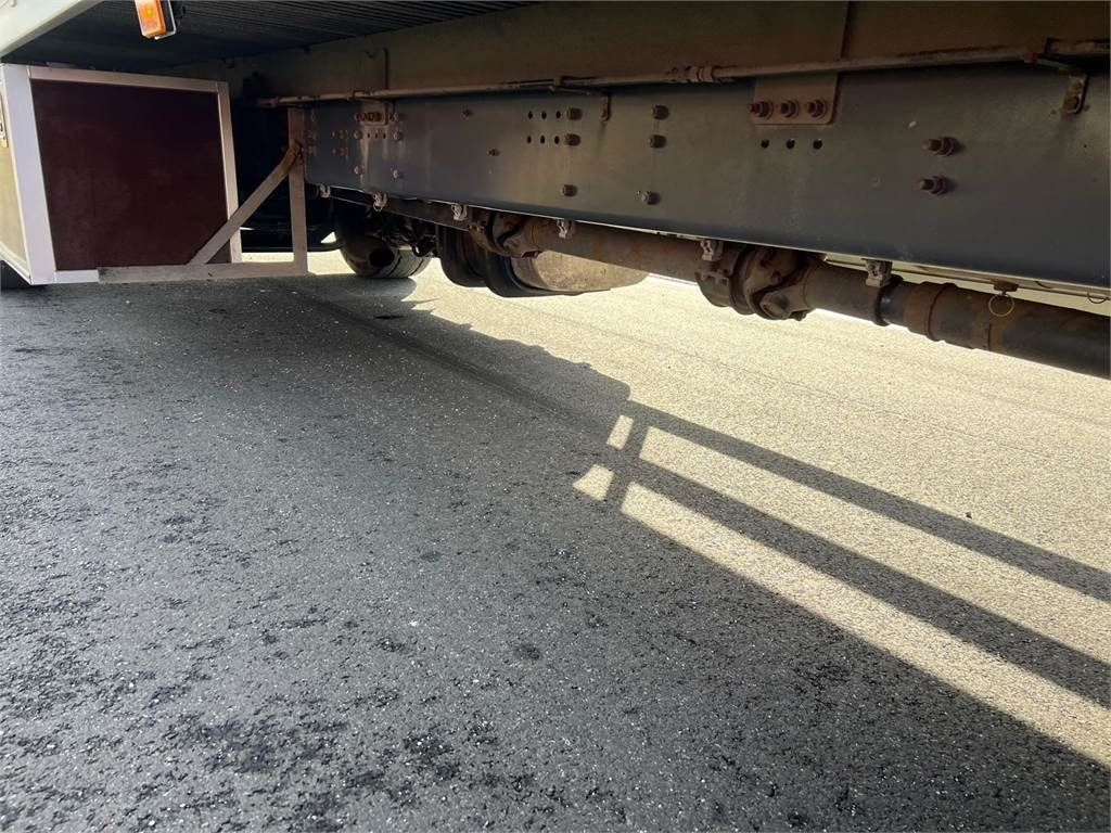 Camion à rideaux coulissants Scania P280 LB 6x2*4 MLB - 24 pallets: photos 18