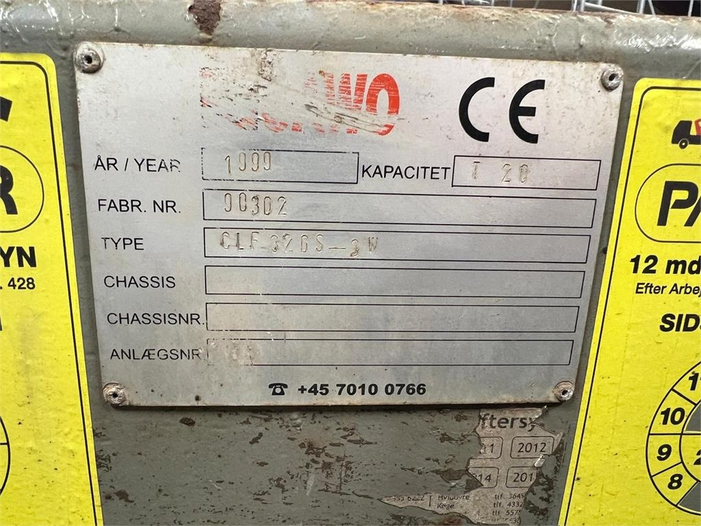 Volvo FH12-420 - Camion multibenne: photos 5 Volvo FH12-420 - Camion multibenne: photos 5