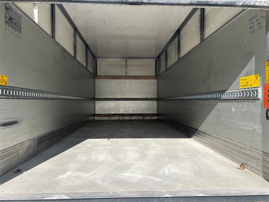 Camion fourgon Volvo FL 250 16 ton: photos 12