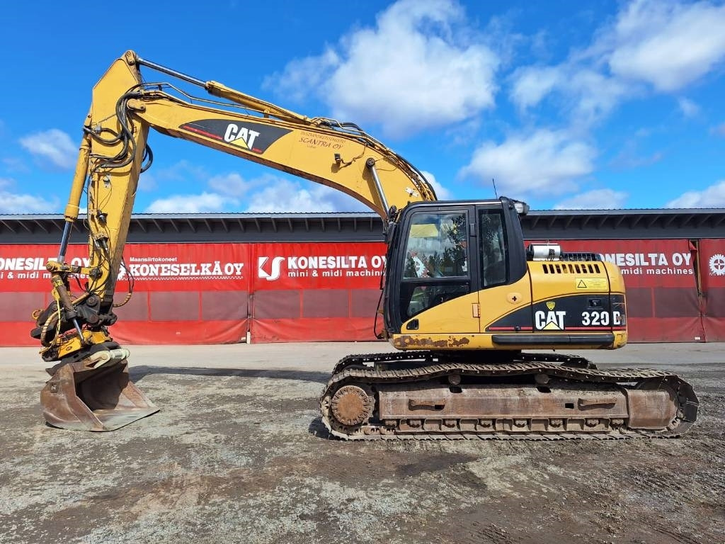 CAT 320DLRR PYÖRITTÄJÄLLÄ  - Pelle sur chenille: photos 1 CAT 320DLRR PYÖRITTÄJÄLLÄ  - Pelle sur chenille: photos 1