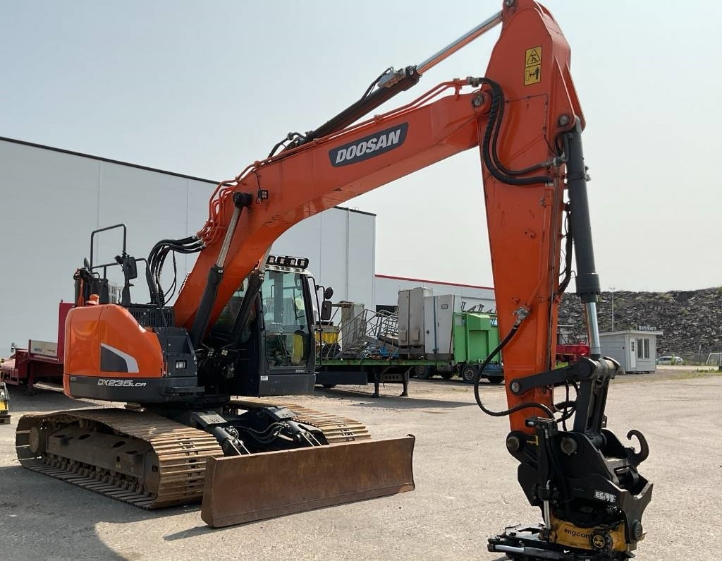 Doosan DX235LCR-5 DOZER - Pelle sur chenille: photos 3 Doosan DX235LCR-5 DOZER - Pelle sur chenille: photos 3
