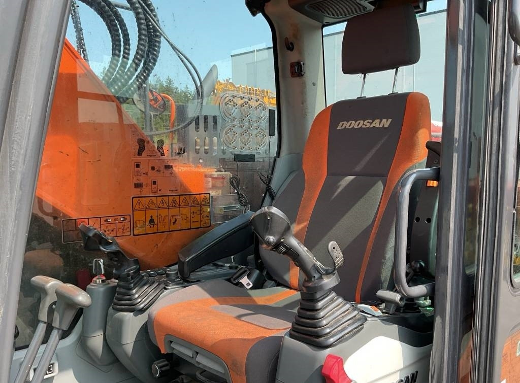 Doosan DX235LCR-5 DOZER - Pelle sur chenille: photos 4 Doosan DX235LCR-5 DOZER - Pelle sur chenille: photos 4