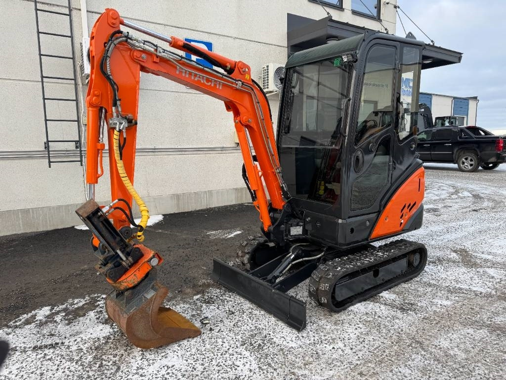Hitachi MYYTY! SOLD! ZX 18-3 CLR Kallistaja ja pyöritys - Mini pelle: photos 2 Hitachi MYYTY! SOLD! ZX 18-3 CLR Kallistaja ja pyöritys - Mini pelle: photos 2