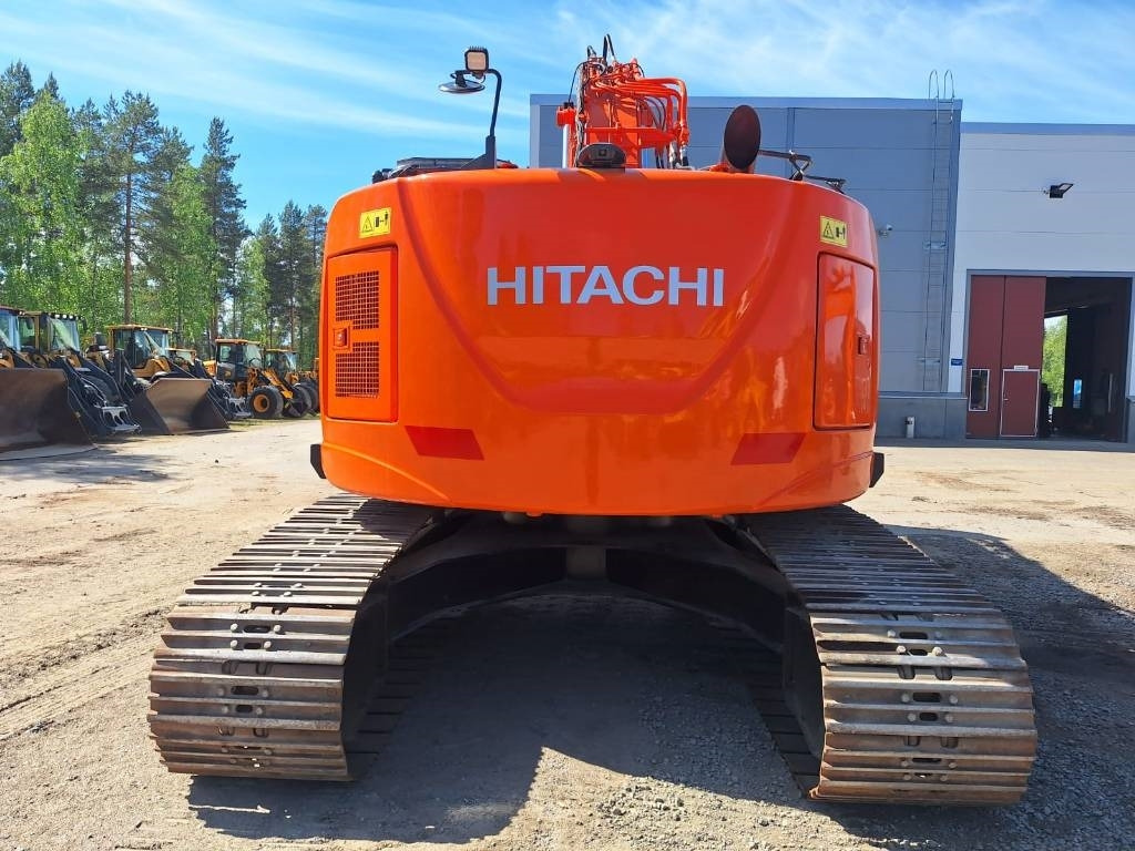 Hitachi MYYTY! SOLD! ZX225USLC-5 PYÖRITTÄJÄ+PIHDIT - Pelle sur chenille: photos 3 Hitachi MYYTY! SOLD! ZX225USLC-5 PYÖRITTÄJÄ+PIHDIT - Pelle sur chenille: photos 3