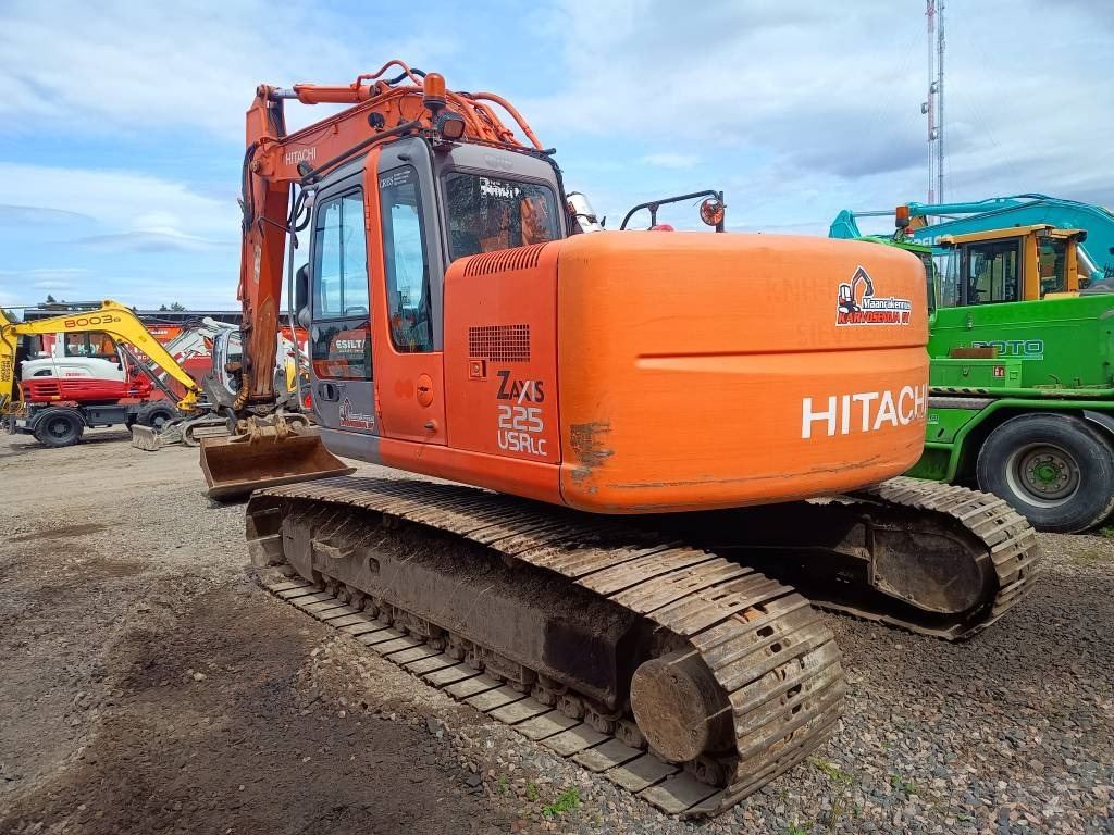 Hitachi MYYTY! SOLD! ZX225USR KALLISTAJALLA - Pelle sur chenille: photos 3 Hitachi MYYTY! SOLD! ZX225USR KALLISTAJALLA - Pelle sur chenille: photos 3