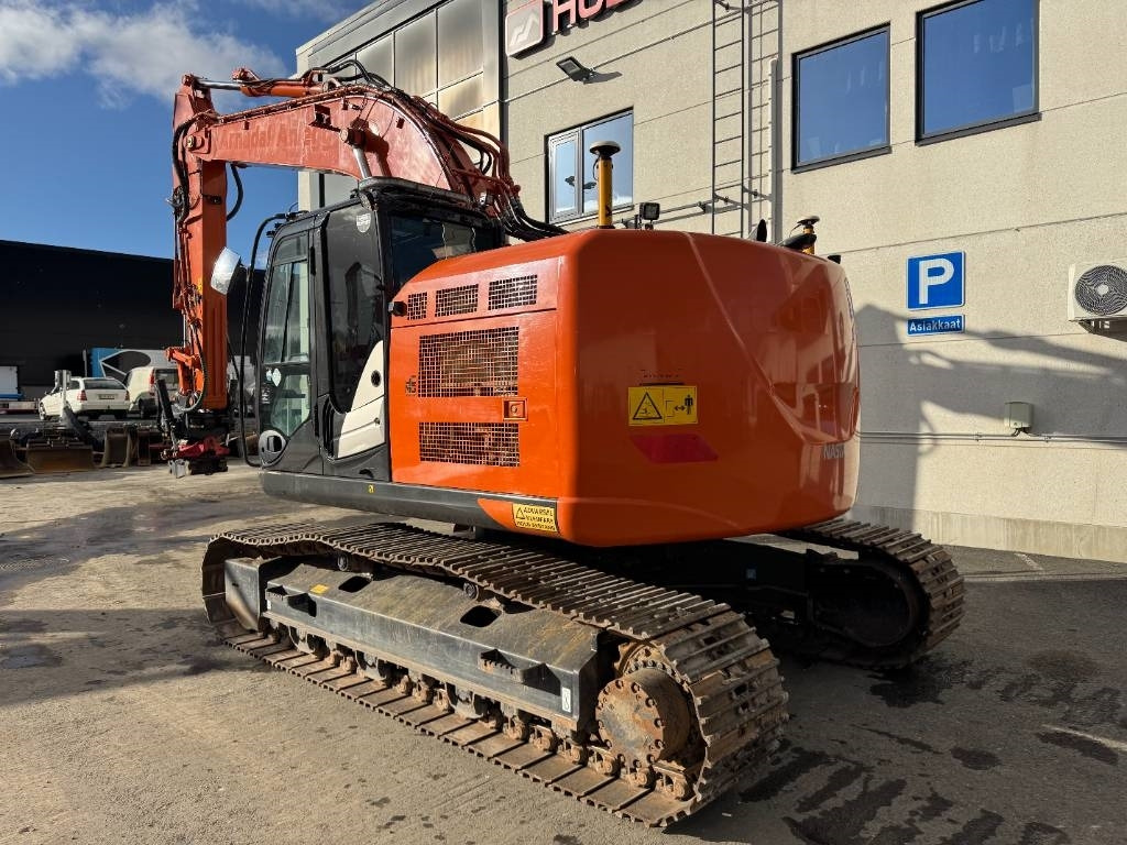 Hitachi ZX225USRLC-6 PYÖRITTÄJÄ, 3D-LAITTEET - Pelle sur chenille: photos 2 Hitachi ZX225USRLC-6 PYÖRITTÄJÄ, 3D-LAITTEET - Pelle sur chenille: photos 2