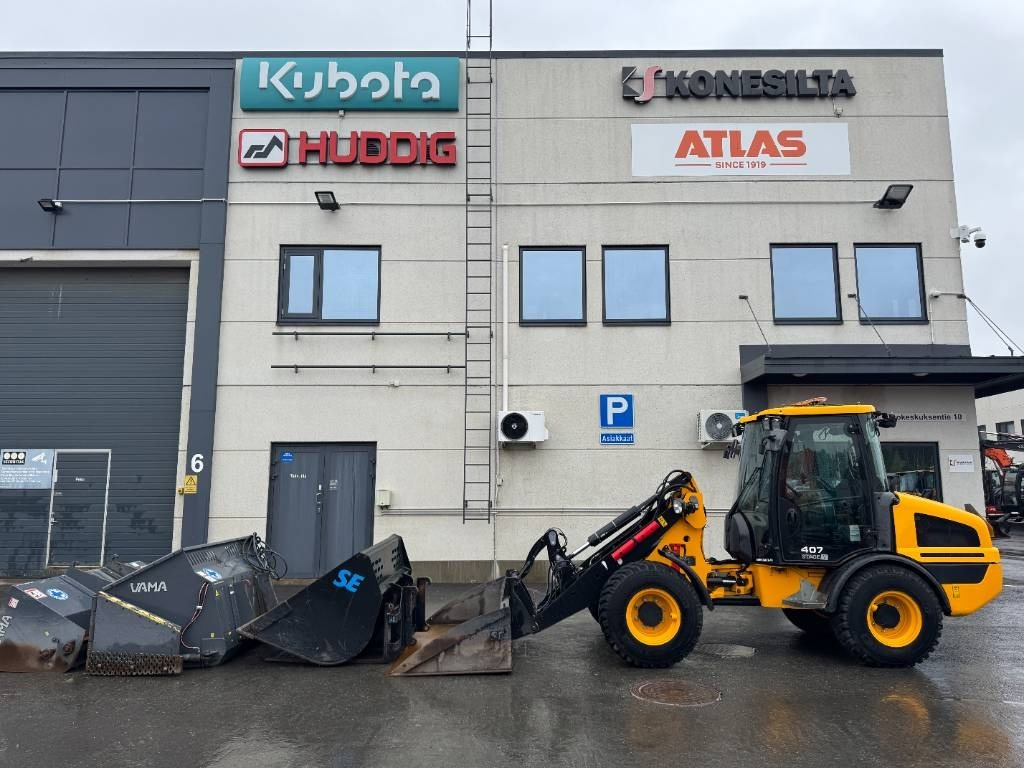JCB 407 SV RUNSAASTI LISÄVARUSTEITA - Chargeuse sur pneus: photos 1 JCB 407 SV RUNSAASTI LISÄVARUSTEITA - Chargeuse sur pneus: photos 1