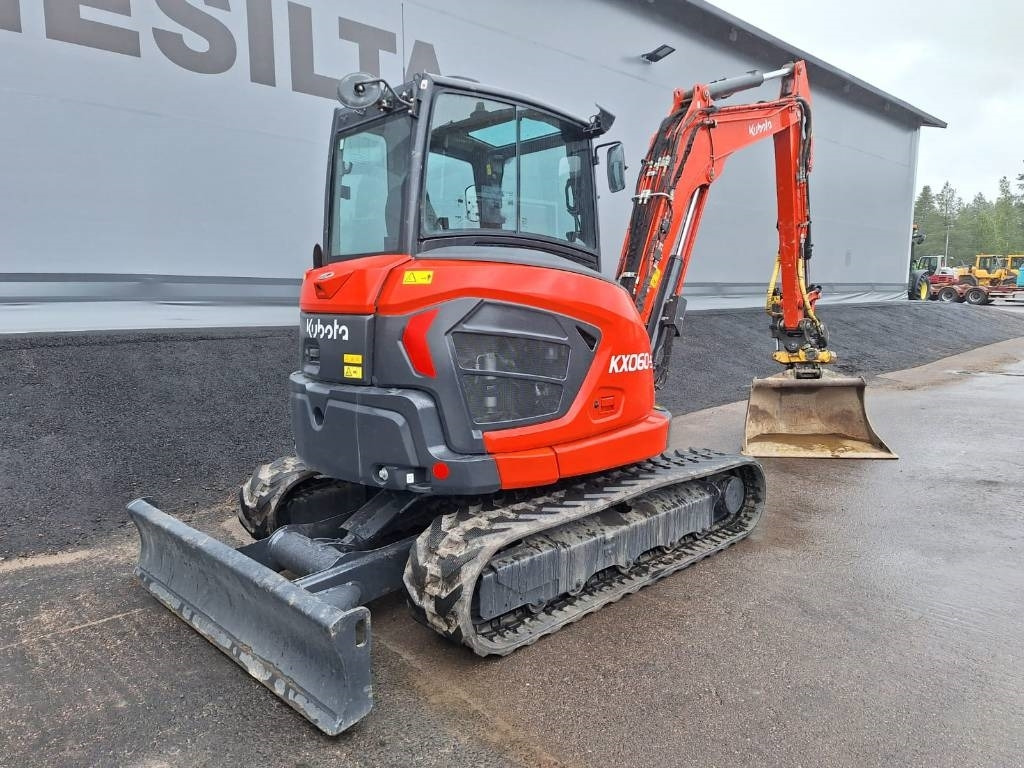 Kubota KX060-5 PYÖRITTÄJÄ, RASVARI YM. - Mini pelle: photos 3 Kubota KX060-5 PYÖRITTÄJÄ, RASVARI YM. - Mini pelle: photos 3