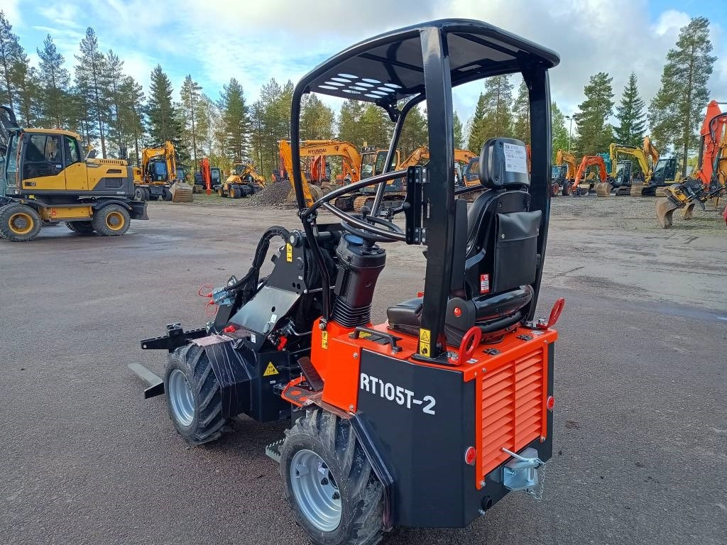 Kubota RT105-2 TELEPUOMI - Valet de ferme: photos 5 Kubota RT105-2 TELEPUOMI - Valet de ferme: photos 5