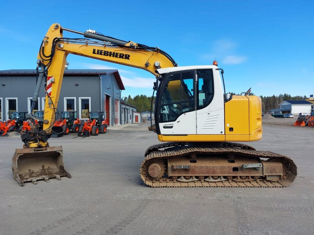 Liebherr MYYTY! SOLD! R914 COMPACT - Pelle sur chenille: photos 1 Liebherr MYYTY! SOLD! R914 COMPACT - Pelle sur chenille: photos 1