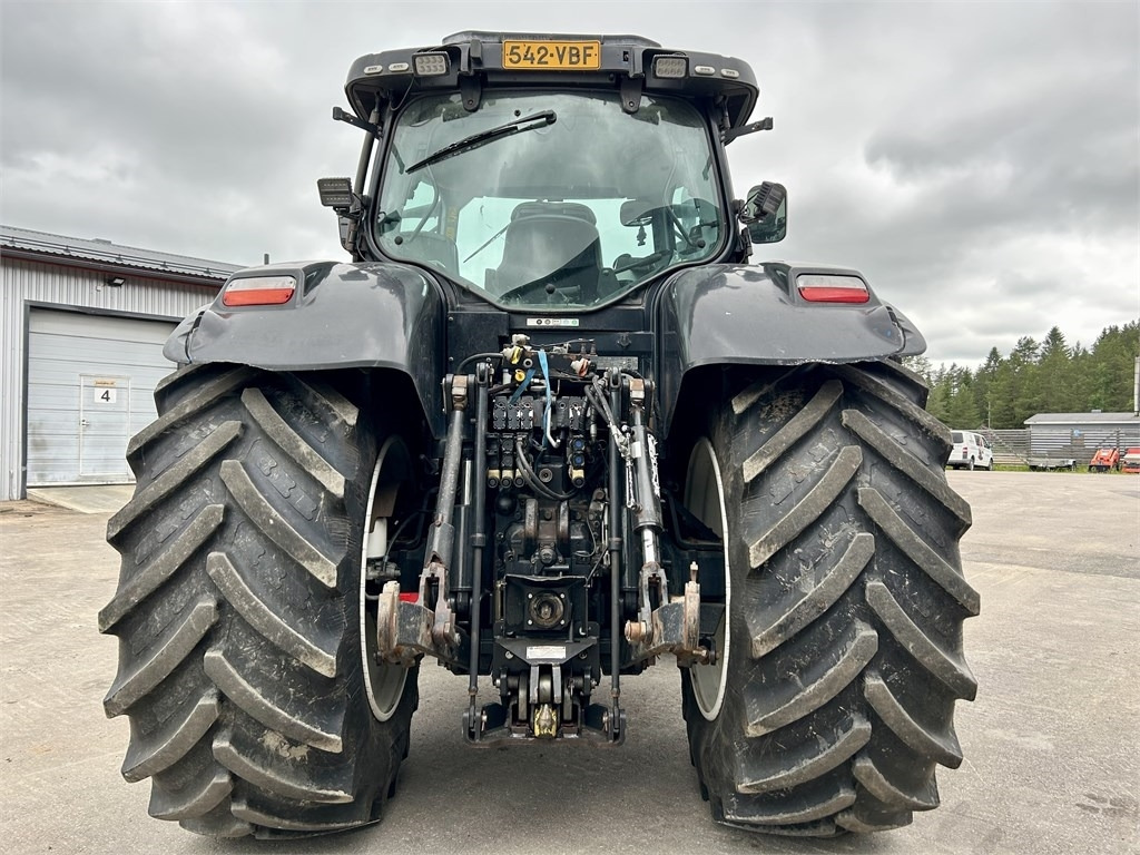 New Holland T 7070 AC - Tracteur agricole: photos 5 New Holland T 7070 AC - Tracteur agricole: photos 5