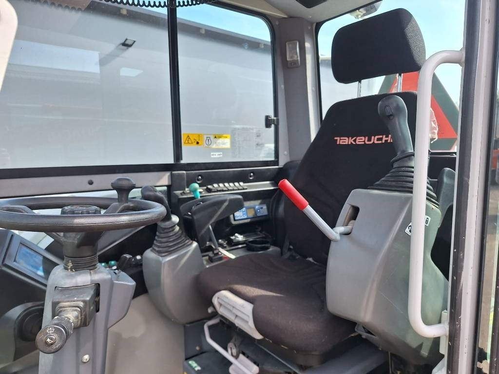Pelle sur pneus Takeuchi TB295W KÄRRY, PYÖRITTÄJÄ, 5-KAUHAA: photos 13