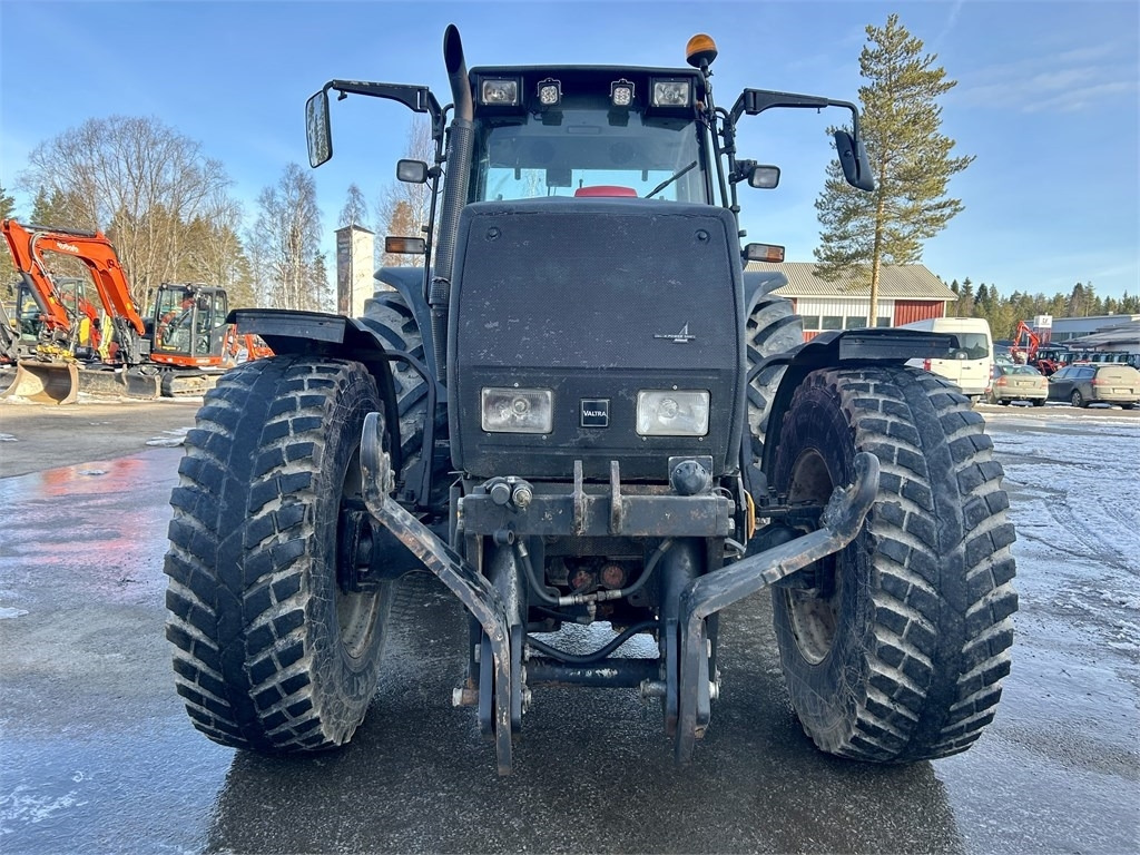 Crédit-bail de Valtra MYYTY! SOLD! 8450 ETUNOSTOLAITTEELLA  Valtra MYYTY! SOLD! 8450 ETUNOSTOLAITTEELLA: photos 9