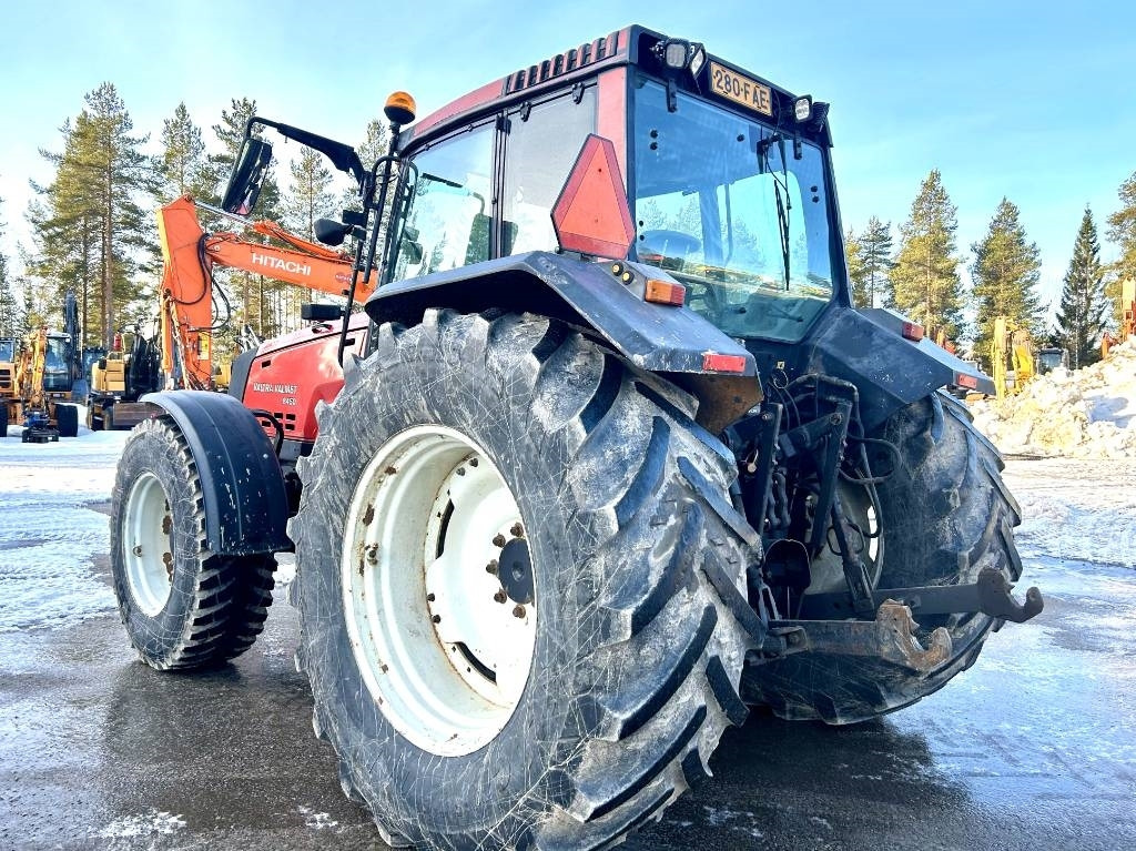 Valtra MYYTY! SOLD! 8450 ETUNOSTOLAITTEELLA - Tracteur agricole: photos 4 Valtra MYYTY! SOLD! 8450 ETUNOSTOLAITTEELLA - Tracteur agricole: photos 4