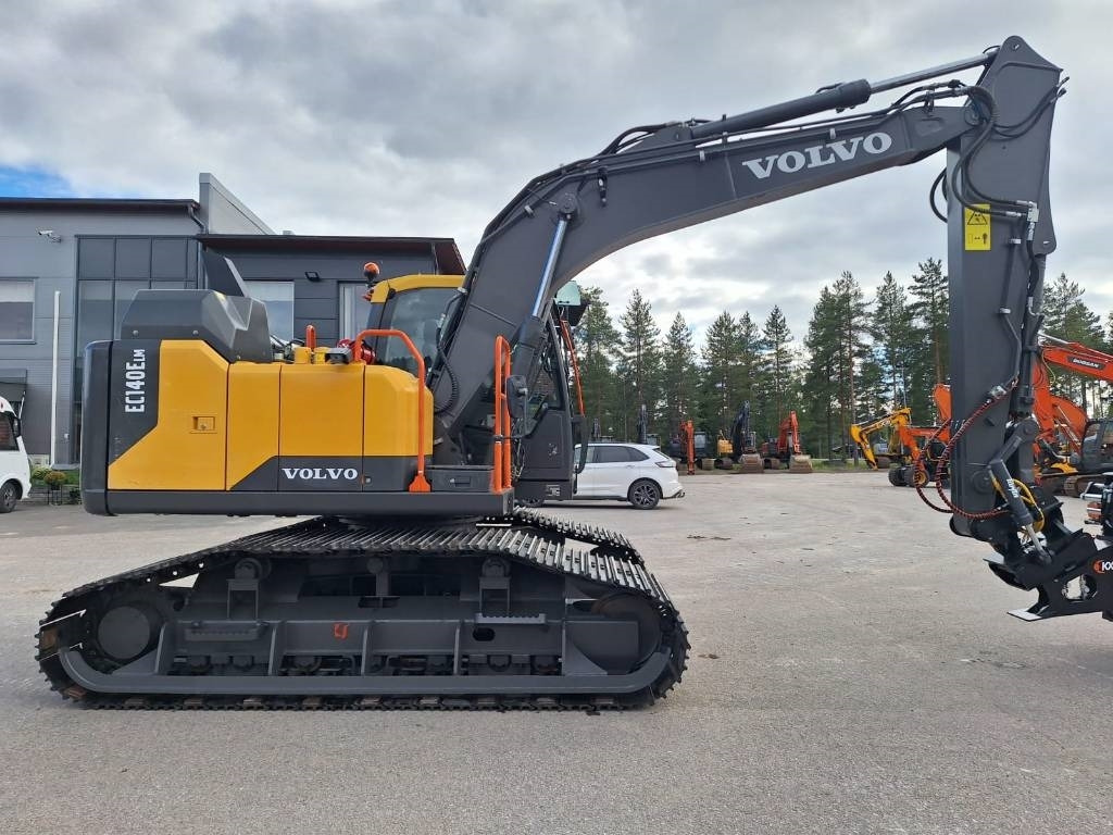 Volvo EC140ELM -SUOALUSTA- - Pelle sur chenille: photos 5 Volvo EC140ELM -SUOALUSTA- - Pelle sur chenille: photos 5