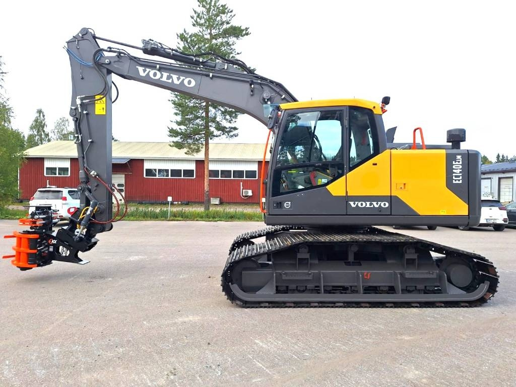 Volvo EC140ELM -SUOALUSTA- - Pelle sur chenille: photos 1 Volvo EC140ELM -SUOALUSTA- - Pelle sur chenille: photos 1