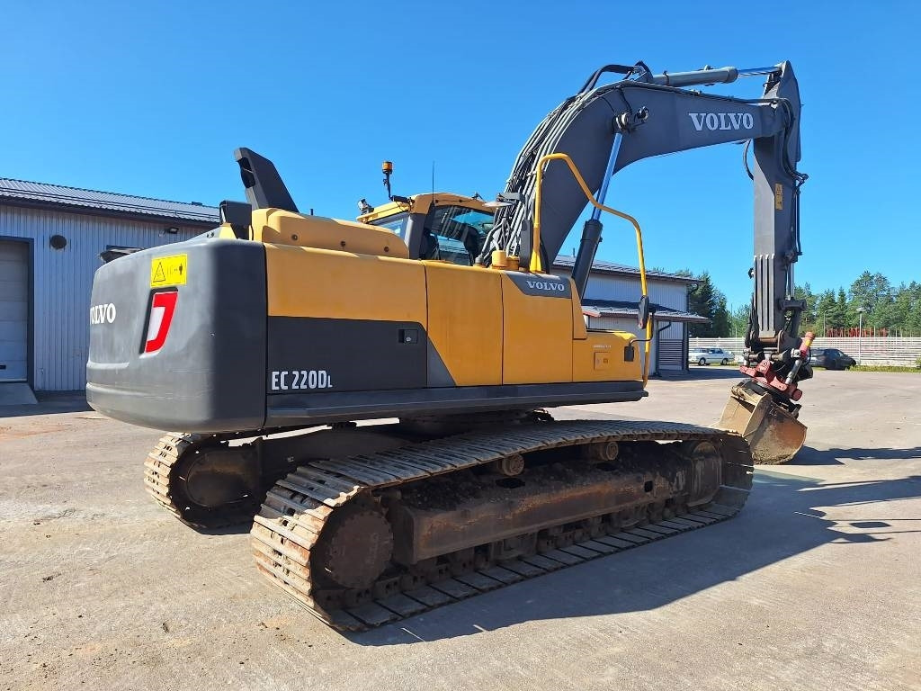 Volvo EC220DL PYÖRITTÄJÄLLÄ - Pelle sur chenille: photos 4 Volvo EC220DL PYÖRITTÄJÄLLÄ - Pelle sur chenille: photos 4