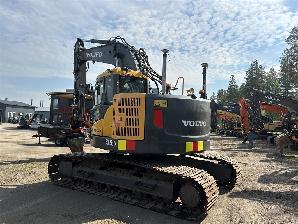 Volvo ECR235CL PYÖRITTÄJÄ, 3D-LAITTEET - Pelle sur chenille: photos 2 Volvo ECR235CL PYÖRITTÄJÄ, 3D-LAITTEET - Pelle sur chenille: photos 2