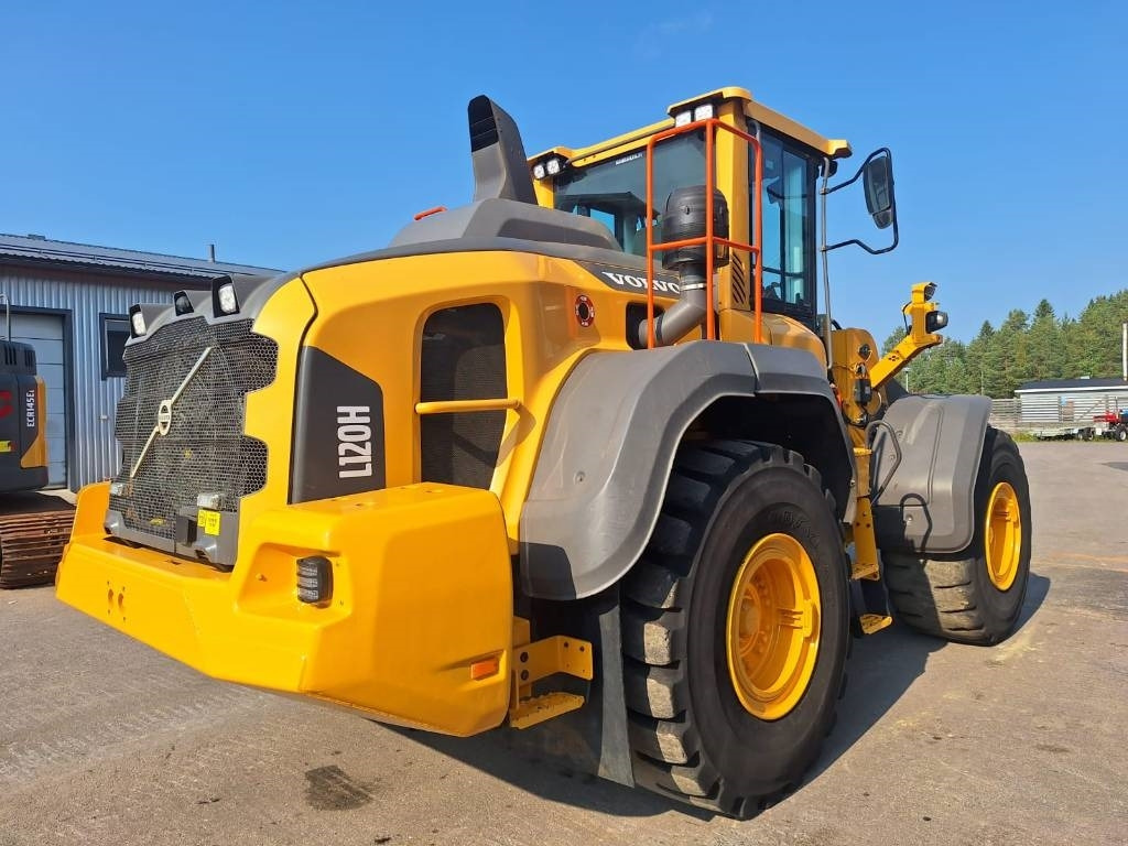 Volvo L120H LONG BOOM, VAAKA YM. - Chargeuse sur pneus: photos 4 Volvo L120H LONG BOOM, VAAKA YM. - Chargeuse sur pneus: photos 4