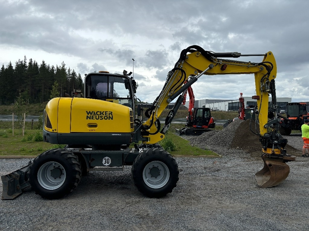 Wacker Neuson EW 100 - Pelle sur pneus: photos 5 Wacker Neuson EW 100 - Pelle sur pneus: photos 5