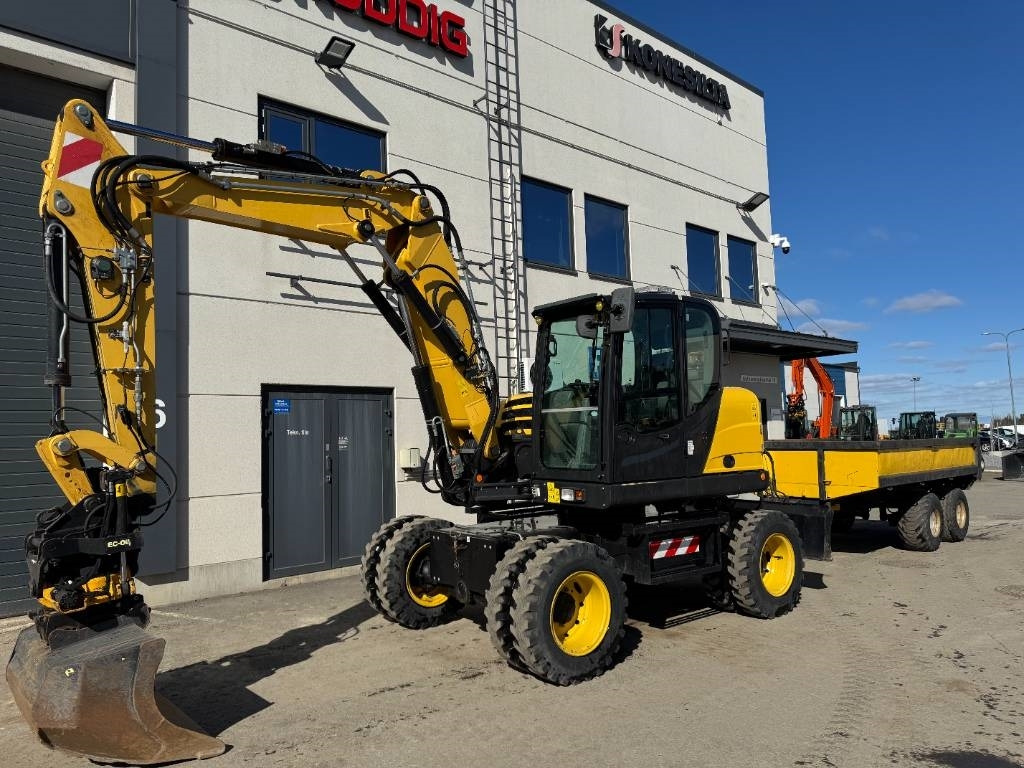 Yanmar B 110 W Hyvät varusteet / Siisti / Vähän ajettu - Pelle sur pneus: photos 3 Yanmar B 110 W Hyvät varusteet / Siisti / Vähän ajettu - Pelle sur pneus: photos 3