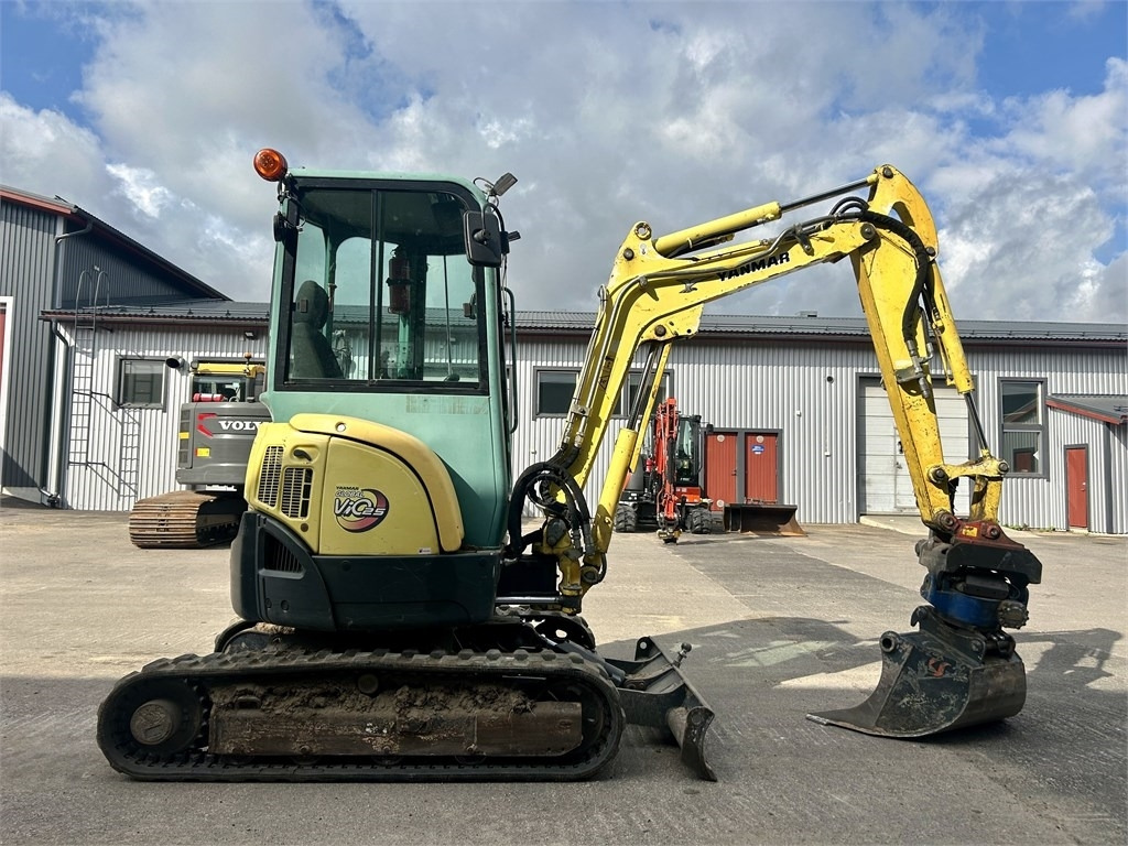 Yanmar MYYTY! SOLD! ViO25-4 PYÖRITTÄJÄLLÄ - Mini pelle: photos 5 Yanmar MYYTY! SOLD! ViO25-4 PYÖRITTÄJÄLLÄ - Mini pelle: photos 5