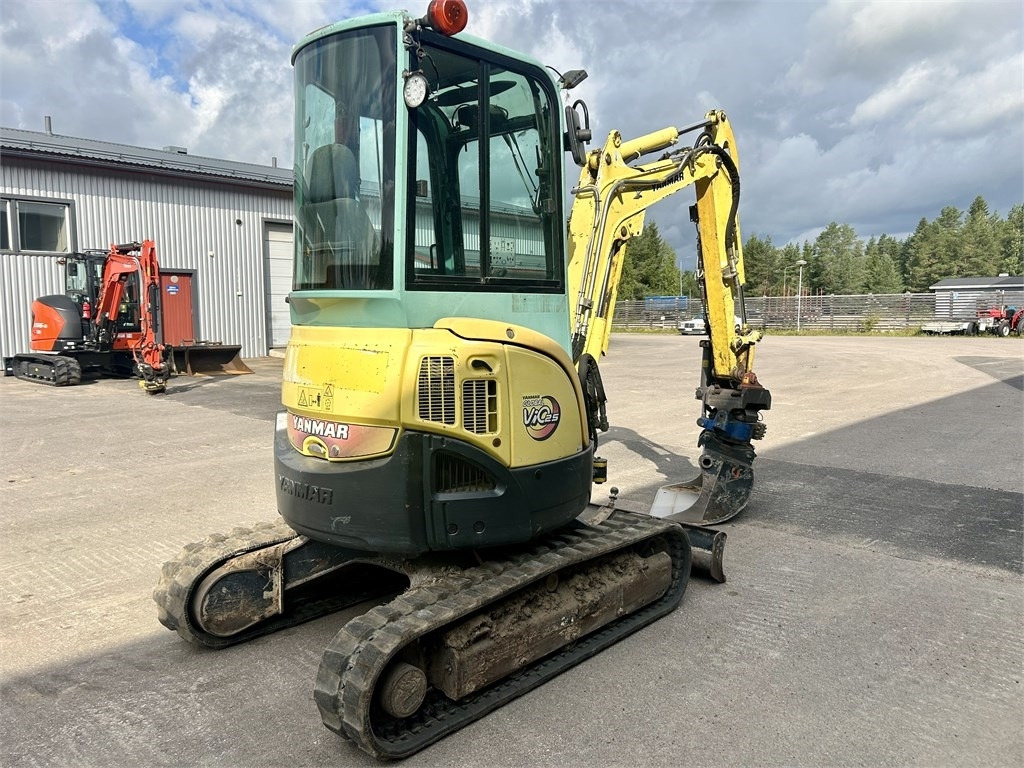 Yanmar MYYTY! SOLD! ViO25-4 PYÖRITTÄJÄLLÄ - Mini pelle: photos 4 Yanmar MYYTY! SOLD! ViO25-4 PYÖRITTÄJÄLLÄ - Mini pelle: photos 4