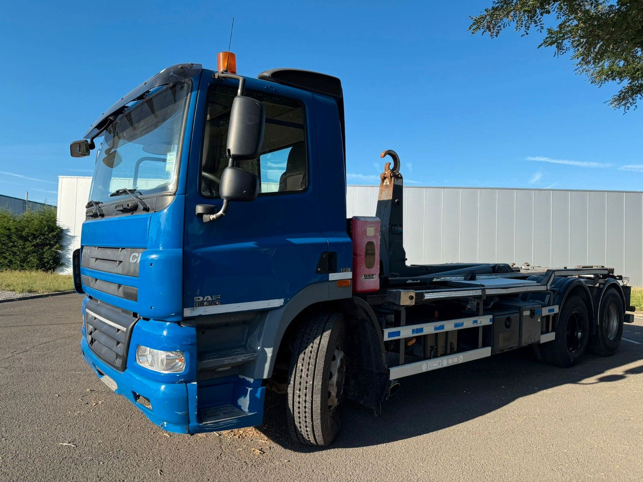 DAF CF85.360. Klima. E5. VDL. Tempomat - Camion ampliroll: photos 5 DAF CF85.360. Klima. E5. VDL. Tempomat - Camion ampliroll: photos 5