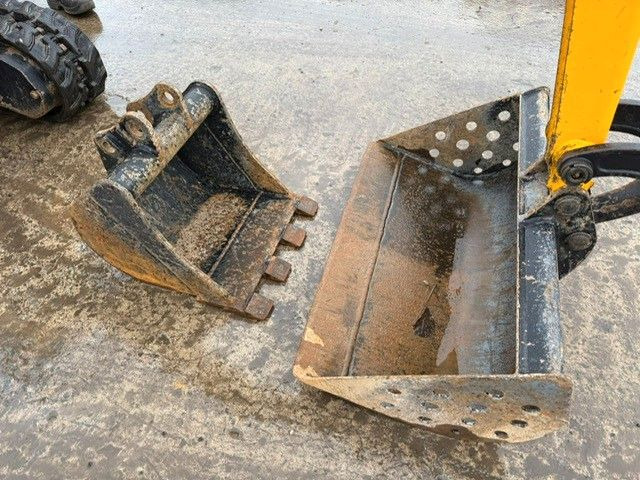 JCB 8008. 2 Löffel. 675h! - Mini pelle: photos 3 JCB 8008. 2 Löffel. 675h! - Mini pelle: photos 3