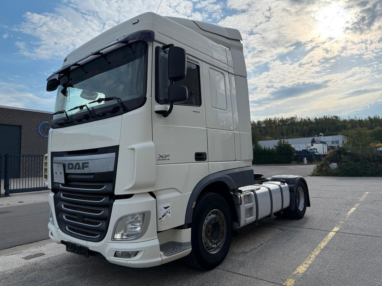 DAF XF460FT. 2 x Tank. Klima. EU6. - Tracteur routier: photos 1 DAF XF460FT. 2 x Tank. Klima. EU6. - Tracteur routier: photos 1