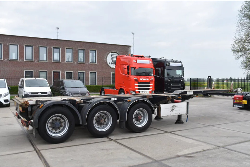 D-Tec FT-43-03V - LIFT AXLE - BPW AXLES - DRUM BRAKES - 3 x EXTENDABLE - - Semi-remorque porte-conteneur/ Caisse mobile: photos 2 D-Tec FT-43-03V - LIFT AXLE - BPW AXLES - DRUM BRAKES - 3 x EXTENDABLE - - Semi-remorque porte-conteneur/ Caisse mobile: photos 2