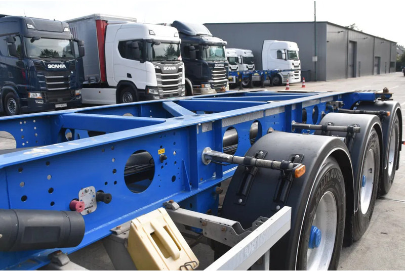 LAG O-3-CC - 20FT SWAP - ADR FL - ALCOA - BPW AXLES - DISC BRAKES - EMPTY WEIGHT 3080 KG!! - Semi-remorque porte-conteneur/ Caisse mobile: photos 5 LAG O-3-CC - 20FT SWAP - ADR FL - ALCOA - BPW AXLES - DISC BRAKES - EMPTY WEIGHT 3080 KG!! - Semi-remorque porte-conteneur/ Caisse mobile: photos 5