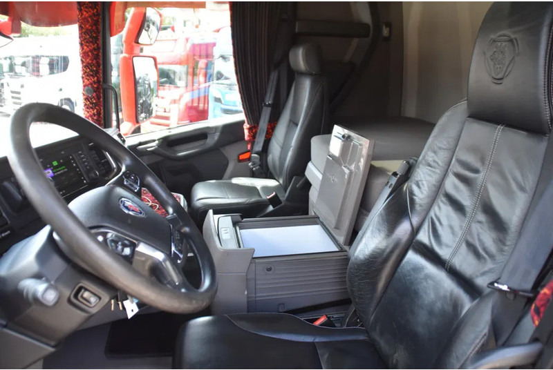 Scania R450 NGS 4x2NB - RETARDER - NEW TACHO - FULL AIR - PARK. AIRCO - PTO - LEATHER SEATS - 2 x FUEL TANKS - EXCELLENT CONDITION - - Tracteur routier: photos 5 Scania R450 NGS 4x2NB - RETARDER - NEW TACHO - FULL AIR - PARK. AIRCO - PTO - LEATHER SEATS - 2 x FUEL TANKS - EXCELLENT CONDITION - - Tracteur routier: photos 5