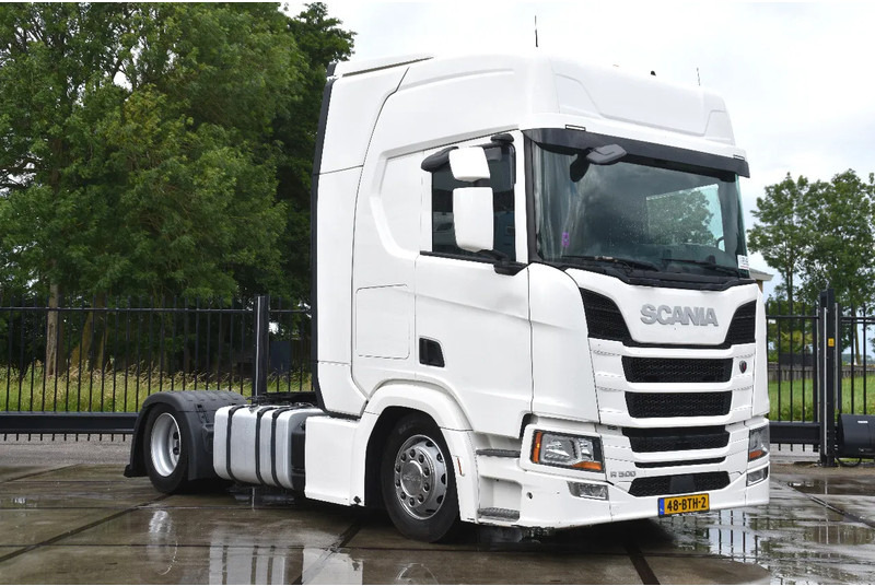 Scania R500 NGS 4x2EB - MEGA - RETARDER - FULL AIR - PARK. AIRCO - 2 x FUEL TANKS - GOOD CONDITION - - Tracteur routier: photos 2 Scania R500 NGS 4x2EB - MEGA - RETARDER - FULL AIR - PARK. AIRCO - 2 x FUEL TANKS - GOOD CONDITION - - Tracteur routier: photos 2