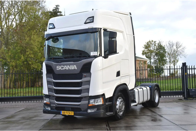 Scania S410 NGS 4x2EB MEGA 95 cm or 103 cm driving height - RETARDER - 781 TKM - FULL AIR - PARK. AIRCO - LEATHER SEATS - 2 x FUEL TANK - Tracteur routier: photos 1 Scania S410 NGS 4x2EB MEGA 95 cm or 103 cm driving height - RETARDER - 781 TKM - FULL AIR - PARK. AIRCO - LEATHER SEATS - 2 x FUEL TANK - Tracteur routier: photos 1