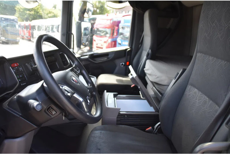 Scania S450 NGS 4x2NB - FULL AIR - 847 TKM - RETARDER - PARK. AIRCO - 2 x FUEL TANKS - TOP CONDITION - - Tracteur routier: photos 5 Scania S450 NGS 4x2NB - FULL AIR - 847 TKM - RETARDER - PARK. AIRCO - 2 x FUEL TANKS - TOP CONDITION - - Tracteur routier: photos 5