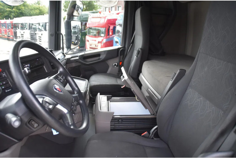 Scania S450 NGS 4x2NB - FULL AIR - RETARDER - ACC - PARK. AIRCO - 2 x FUEL TANKS - TOP CONDITION - - Tracteur routier: photos 5 Scania S450 NGS 4x2NB - FULL AIR - RETARDER - ACC - PARK. AIRCO - 2 x FUEL TANKS - TOP CONDITION - - Tracteur routier: photos 5